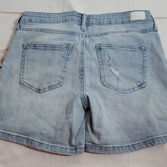 𝅺celebrity Pink Light Wash Denim Jean Shorts size 26 - Picture 7 of 7